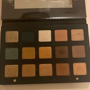 Natasha Denona Makeup - Almost new Natasha Denona Gold Palette Natasha Denona Makeup - Almost new Natasha Denona Gold Palette